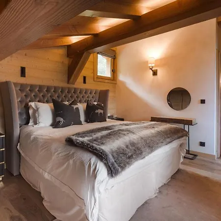 Luxury Chalet, Sleeps 8 With Mountain Views And Jacuzzi *
