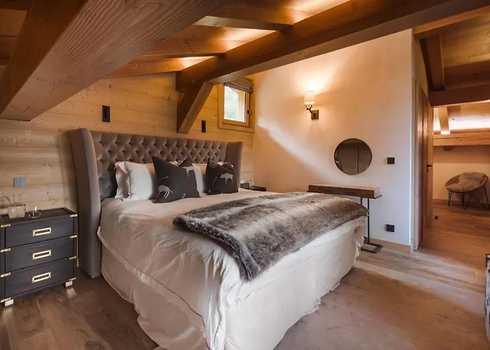Luxury Chalet, Sleeps 8 With Mountain Views And Jacuzzi *