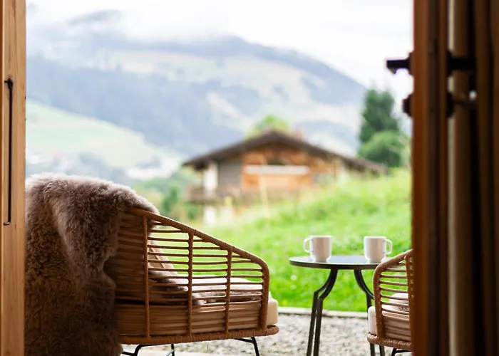 Luxury Chalet, Sleeps 8 With Mountain Views And Jacuzzi 梅杰夫