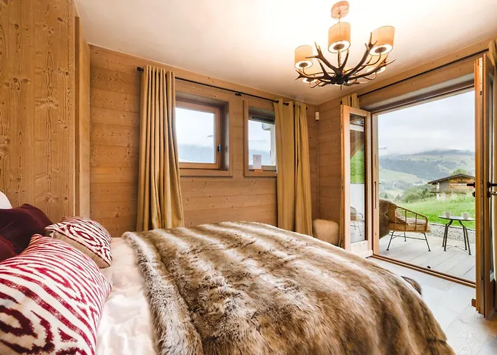 Luxury Chalet, Sleeps 8 With Mountain Views And Jacuzzi 木屋 梅杰夫